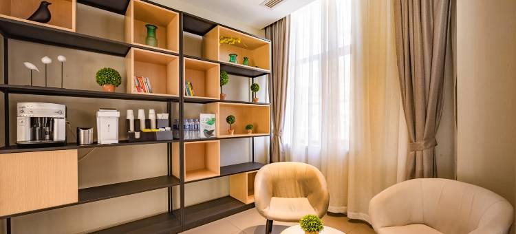 如家商旅酒店(丹东鸭绿江江畔安东老街店)图片