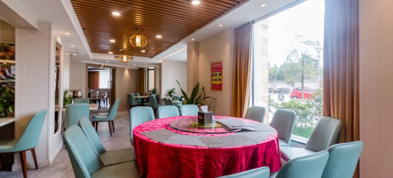 龙南龙翔国际酒店(万达广场店)图片