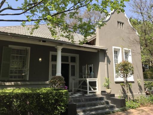 Waterhouse Guest Lodge in MuckleneukOver view