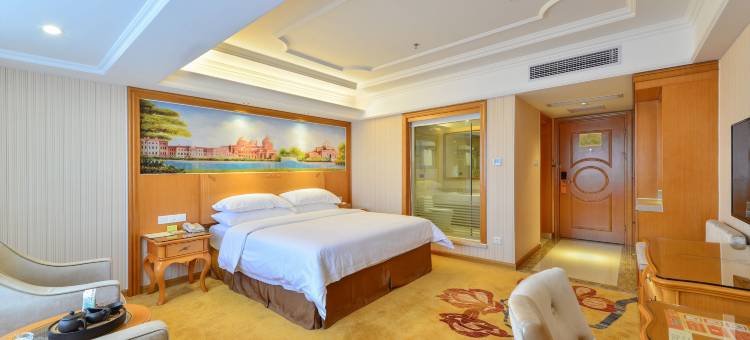 维也纳国际酒店(深圳福永会展中心塘尾地铁站店)图片