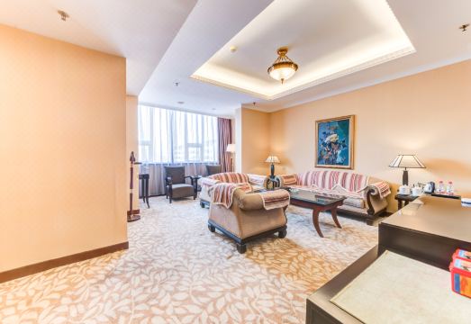 Shenhua Harbour International Hotel Hotel Overview