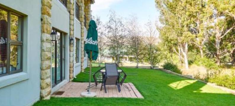 池塘别墅(Pond End Villa)图片