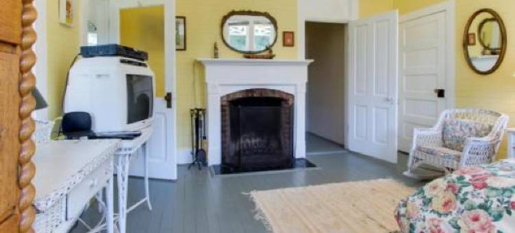 The Latourette House图片