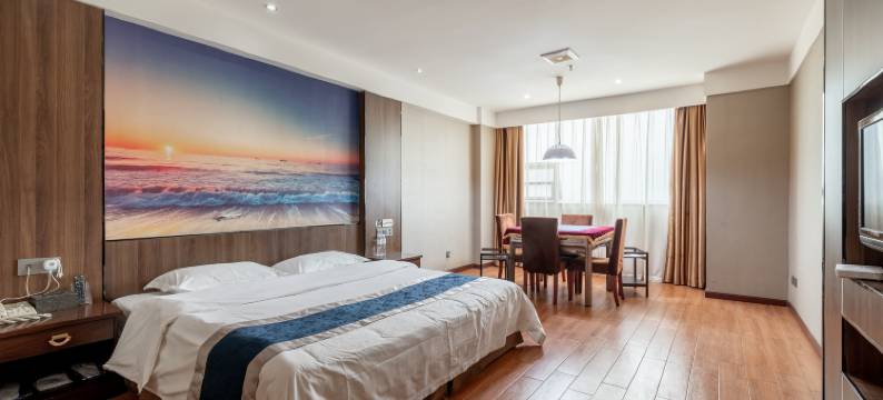 石首荷木大酒店图片