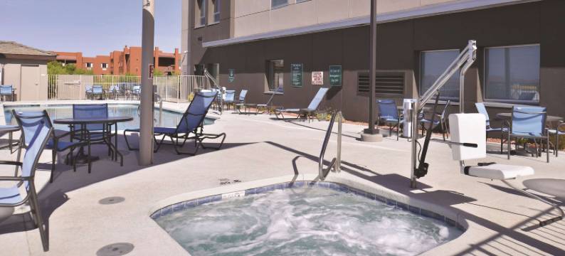 佩奇鲍威尔湖拉昆塔温德姆套房酒店(La Quinta Inn & Suites by Wyndham Page at Lake Powell)图片