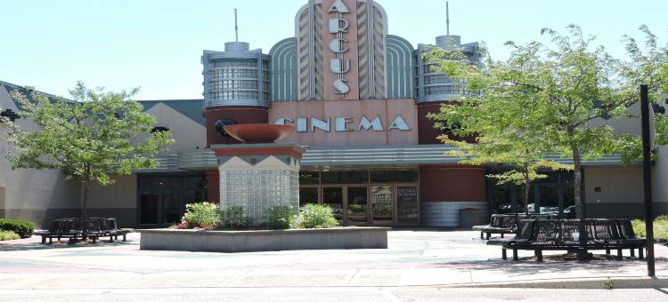 芝加哥沃基根索尼斯塔简单套房酒店(Sonesta Simply Suites Chicago Waukegan)图片