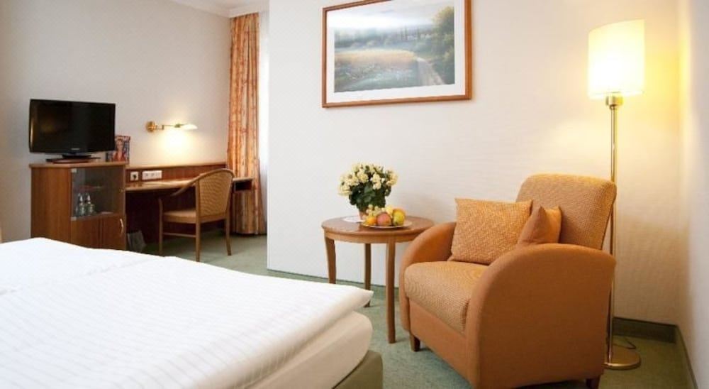 Hotel Haus Am Park Hotel Reviews And Room Rates