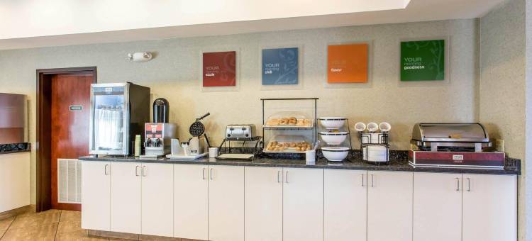 麦迪逊维尔舒适酒店及套房(Comfort Inn and Suites)图片