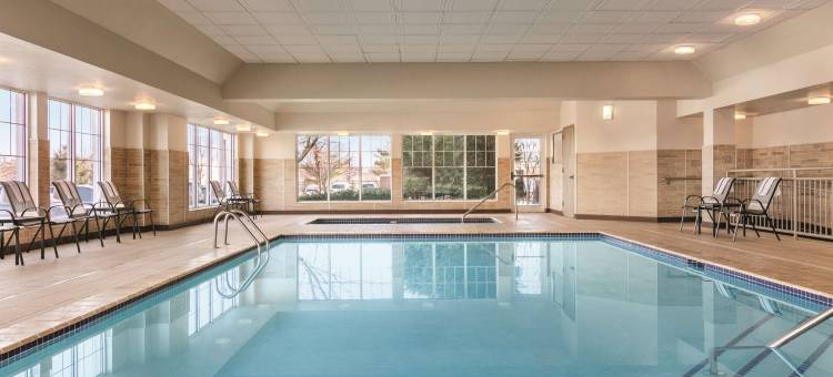 纽华克机场伊莉莎白欢朋套房酒店(Hampton Inn & Suites by Hilton- Newark Airport Elizabeth)图片