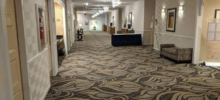 格林斯堡(Ramada by Wyndham Greensburg Hotel & Conference Center)图片