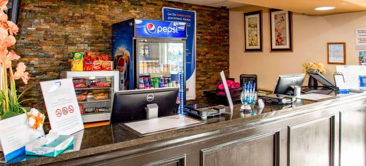 科罗拉多斯普林斯中心罗德威酒店(Rodeway Inn Central Colorado Springs)图片