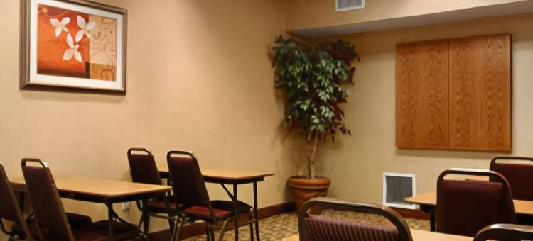 肯纳瑟呗盟套房酒店(Baymont by Wyndham Kennesaw)图片