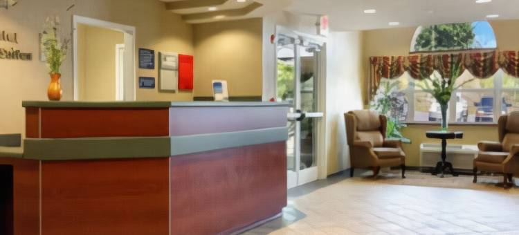 贝克利东温德姆麦客达套房酒店(Microtel Inn & Suites by Wyndham Beckley East)图片