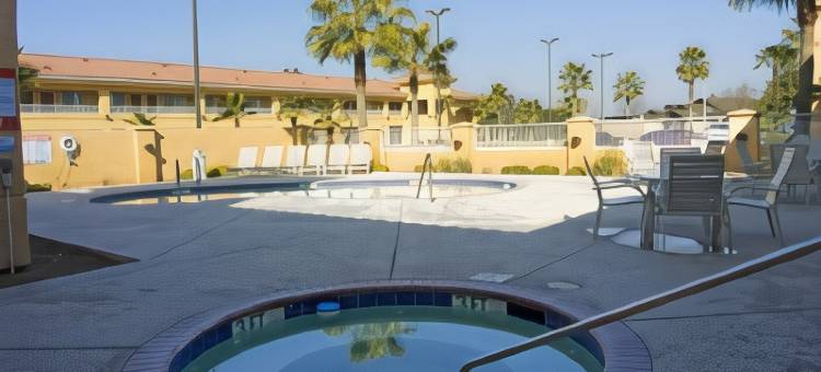 勒莫尔贝斯特韦斯特套房酒店(Best Western Inn  Suites Lemoore)图片