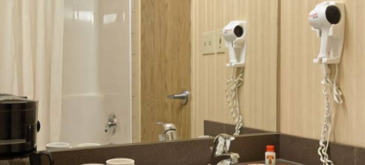 圣约翰堡速8酒店(Super 8 by Wyndham Fort St. John BC)图片