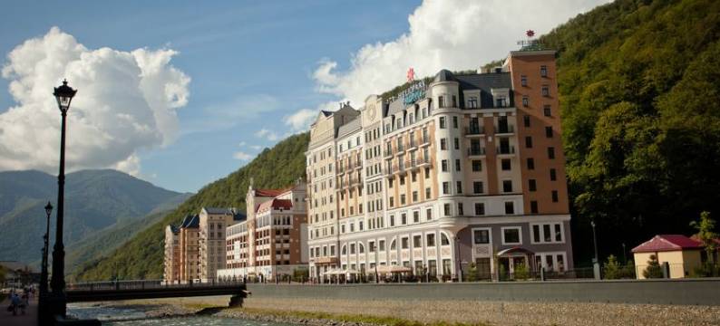 罗莎库塔自由式阿兹穆特酒店(Azimut Hotel Freestyle Rosa Khutor)图片