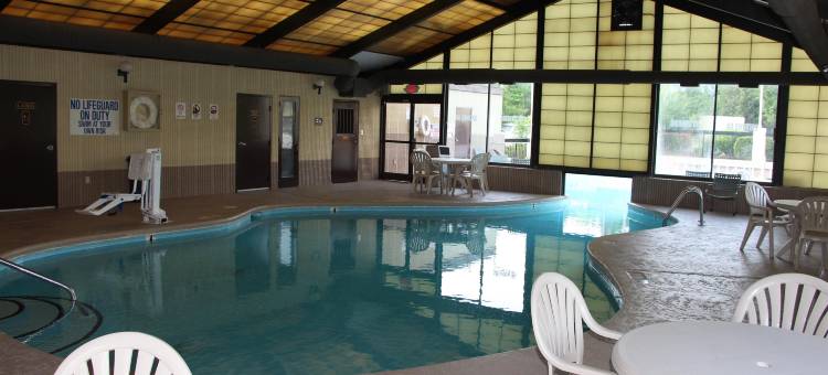 北卡罗来纳门罗红屋顶套房酒店(Red Roof Inn & Suites Monroe, NC)图片