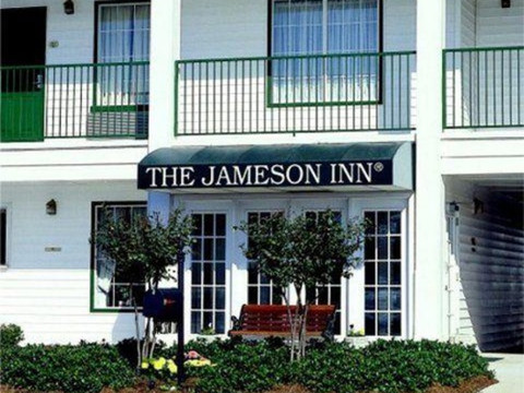 普拉特维尔 - 蒙哥马利呗盟酒店