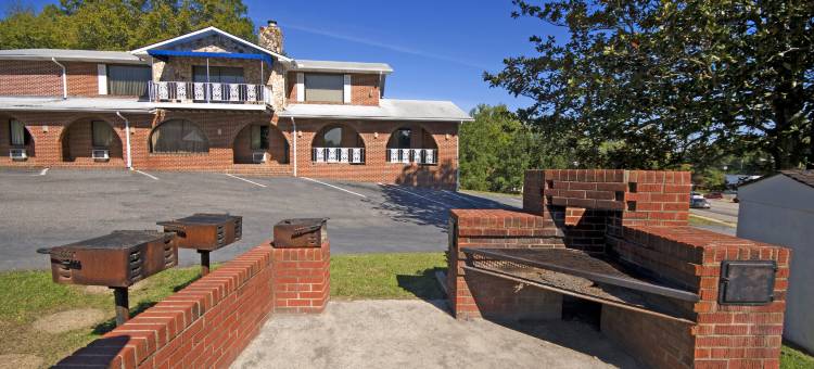 罗金厄姆忠诚旅馆(Loyalty Inn Rockingham)图片