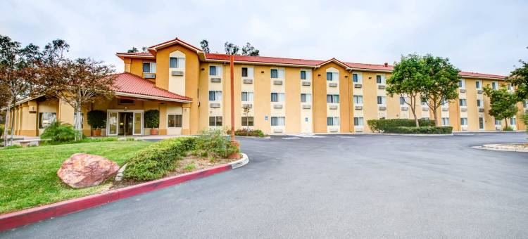 方塔纳舒适酒店(Comfort Inn Fontana)图片