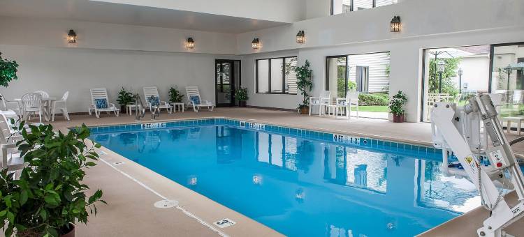 华沙舒适套房酒店 - 近 US-30(Comfort Inn & Suites Warsaw Near US-30)图片