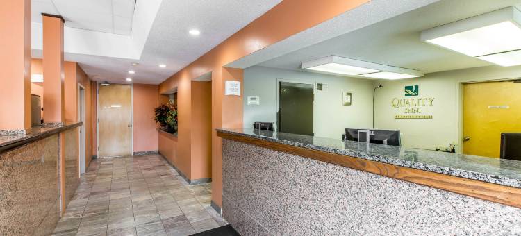 品质酒店辛普森维尔-格林维尔(Quality Inn Simpsonville-Greenville)图片