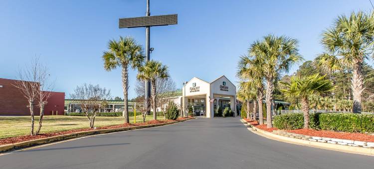 梅肯北凯艺套房酒店(Quality Inn & Suites Macon North)图片