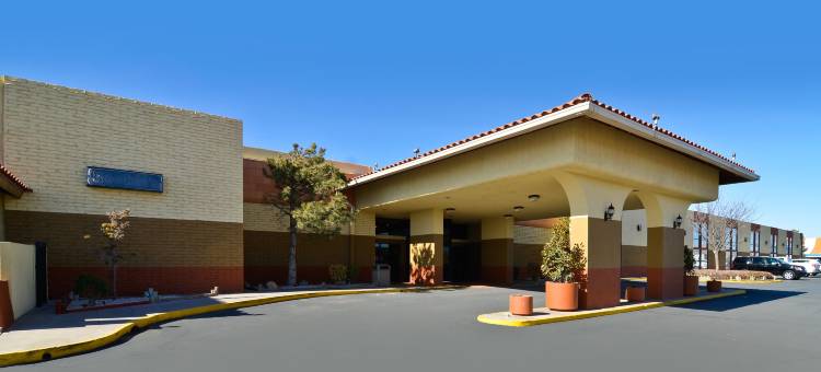 凯隆套房酒店(Clarion Inn & Suites)图片