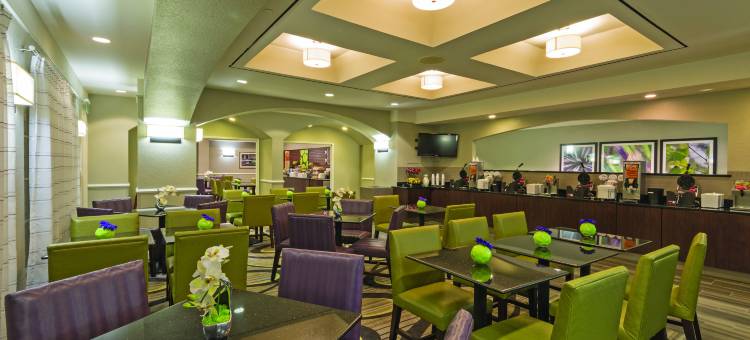 圣安东尼奥机场拉昆塔温德姆套房酒店(La Quinta Inn & Suites by Wyndham San Antonio Airport)图片