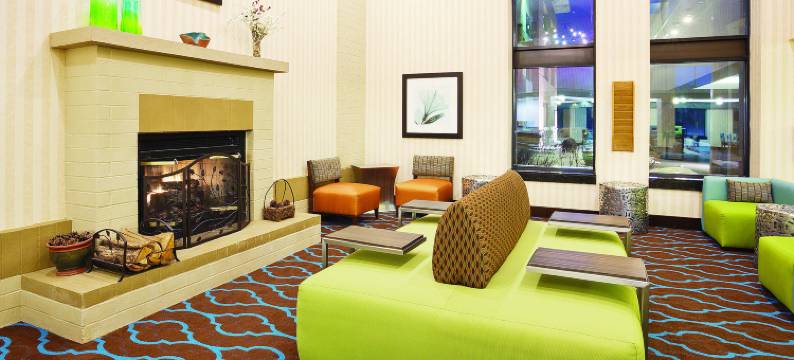 明尼阿波利斯明尼通卡拉昆塔温德姆套房酒店(La Quinta Inn & Suites by Wyndham Minneapolis-Minnetonka)图片