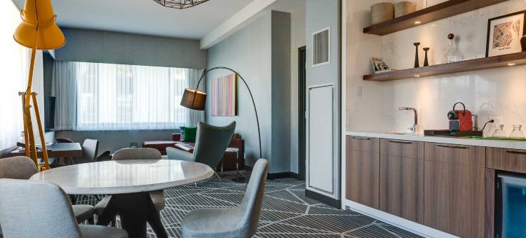 蒙特利尔市中心万丽酒店(Renaissance Montreal Downtown Hotel)图片