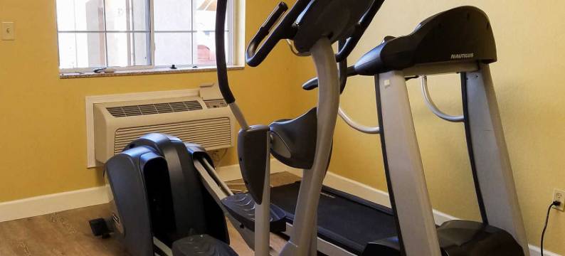 Bryant Inn & Suites图片