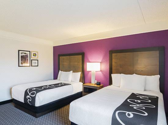 La Quinta Inn Suites By Wyndham Denver Airport Dia Hotel