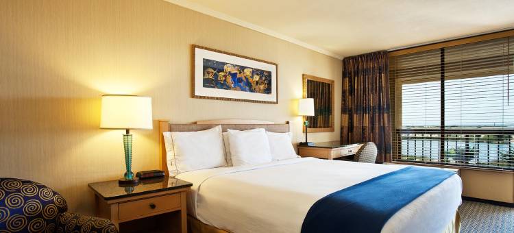 Holiday Inn Express AT蒙特雷湾(Holiday Inn Express at Monterey Bay)图片