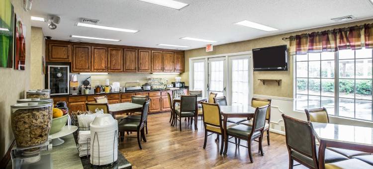 贝瑟默I-20出口108凯艺酒店(Quality Inn Bessemer I-20 Exit 108)图片