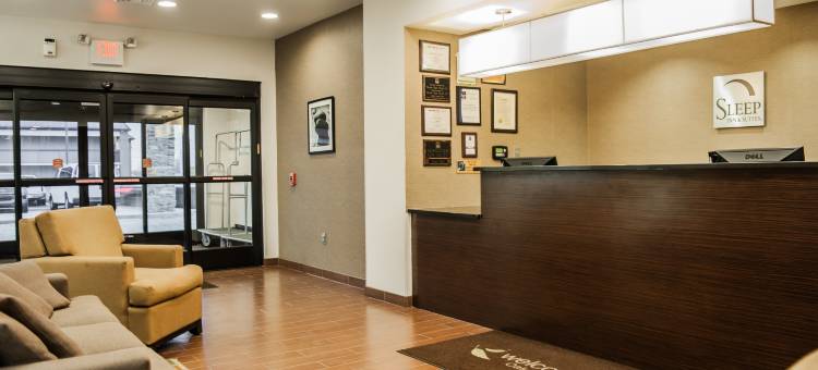 坎贝尔堡舒眠套房酒店(Sleep Inn & Suites Fort Campbell)图片