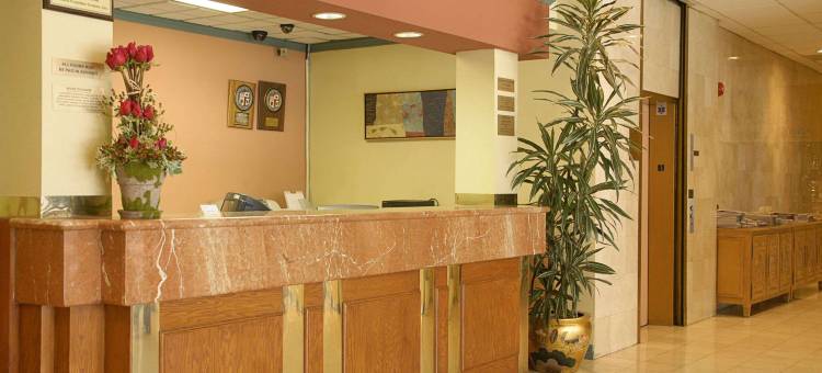 洛杉矶-威尔夏中心华美达酒店(Ramada by Wyndham Los Angeles/Koreatown West)图片