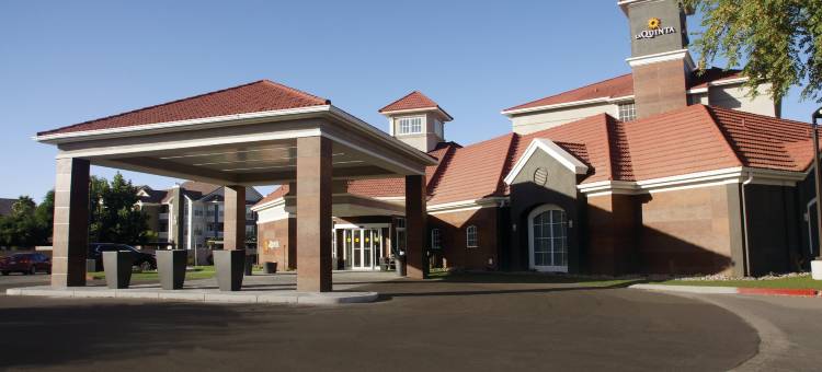 凤凰城钱德勒拉昆塔温德姆套房酒店(La Quinta Inn & Suites by Wyndham Phoenix Chandler)图片