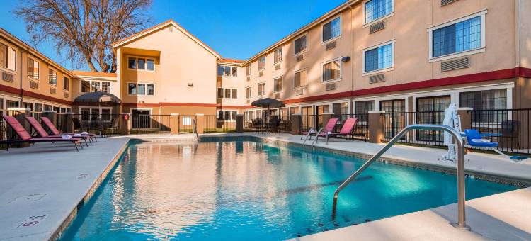 阿塔斯卡德罗万枫酒店(Fairfield by Marriott Inn & Suites Atascadero)图片