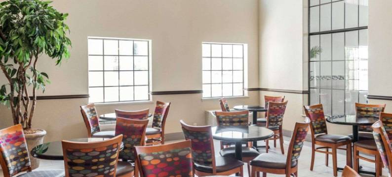 阿尔伯克基西凯艺套房酒店(Quality Inn & Suites Albuquerque West)图片