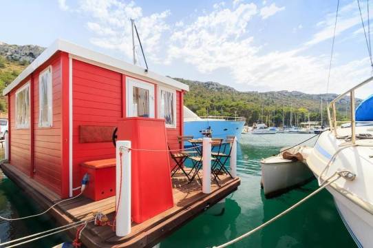 皮科拉公司船屋酒店 - 卡利亚里(The Homeboat Company Piccola - Cagliari)