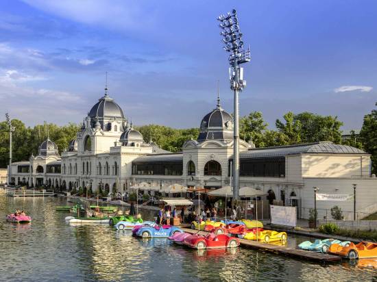 布達佩斯市宜必思尚品酒店