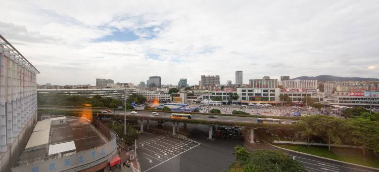 流花宾馆(广州火车站地铁站白马服装城店)图片