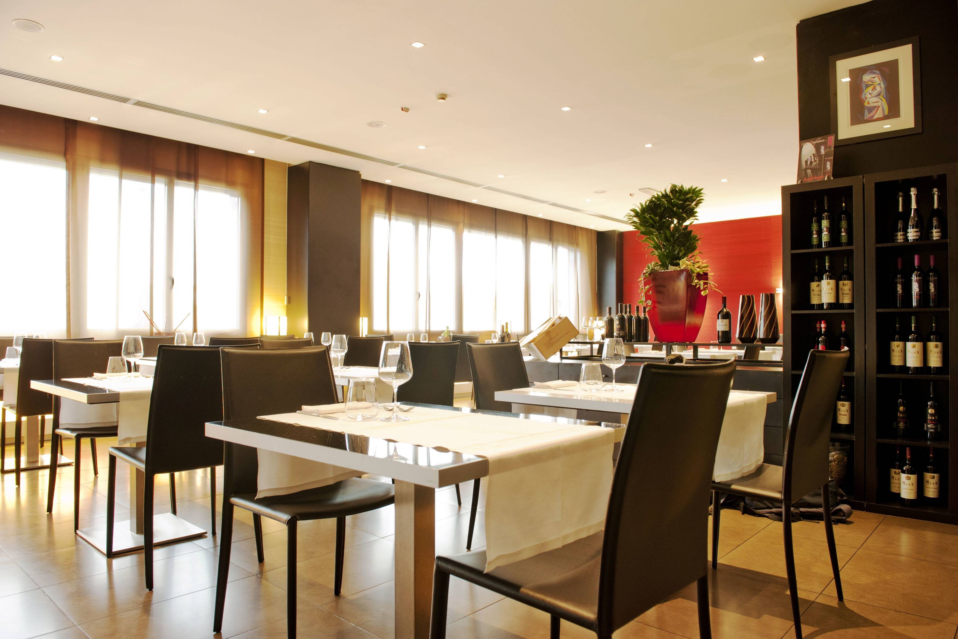 AC Hotel Padova Over view