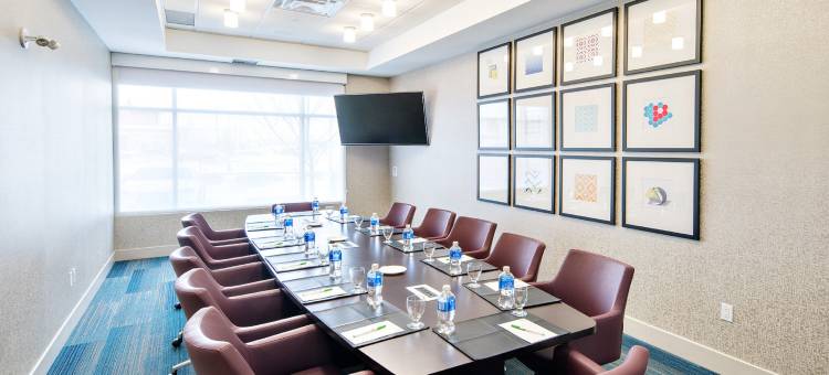 红鹿北智选假日酒店(Holiday Inn Express Red Deer North)图片