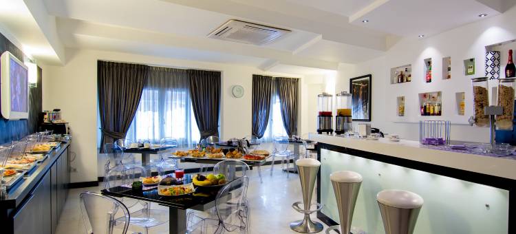 黄金酒店(Golden Hotel)图片