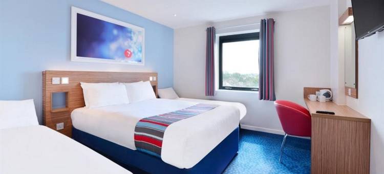 拉内利中央旅屋酒店(Travelodge Llanelli Central)图片