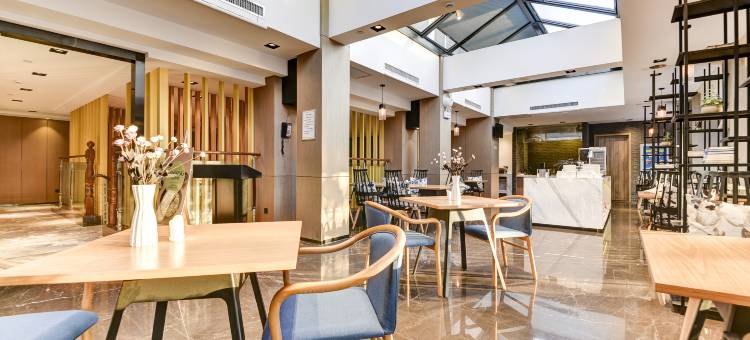 秦皇岛火车站迎宾路亚朵酒店图片