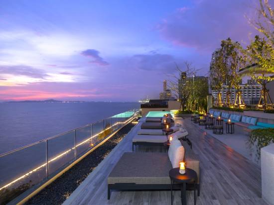 芭堤雅U中天酒店