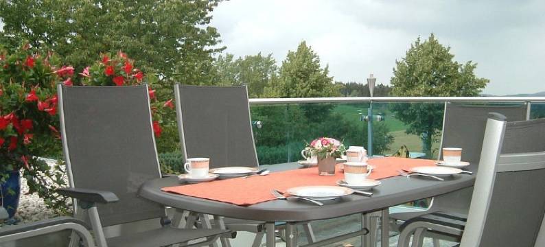 纽博格林雷特拉特酒店(Hotel Retterath am Nürburgring)图片